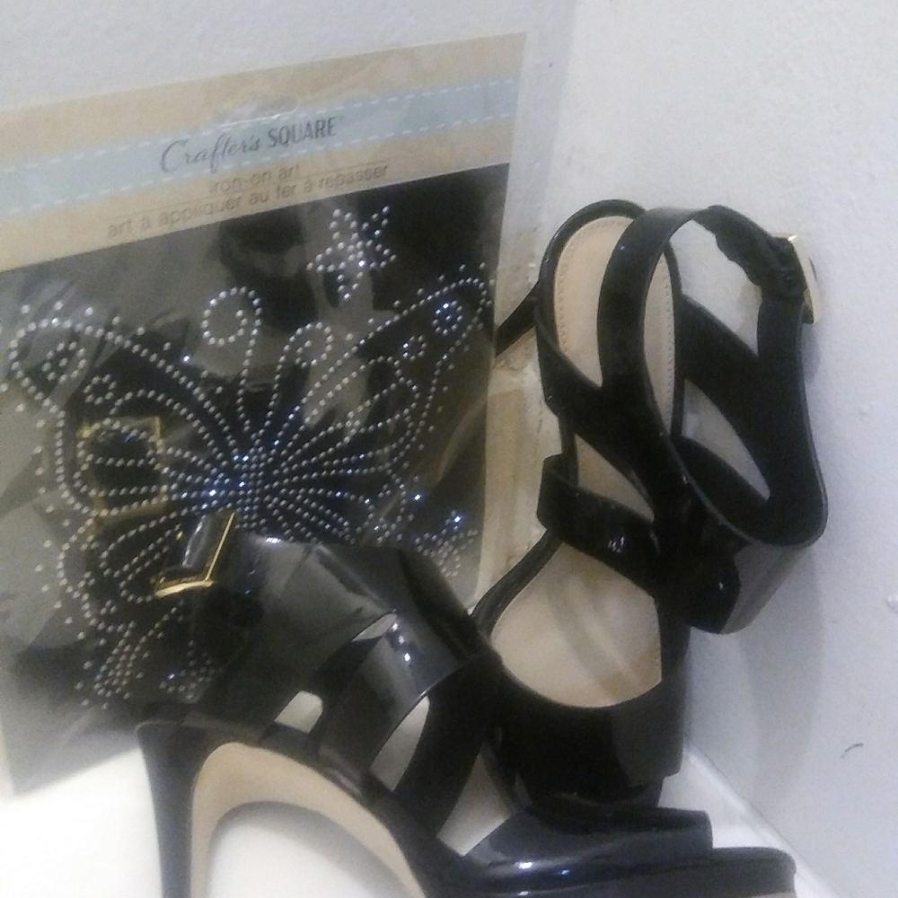 Shoes heels sandal